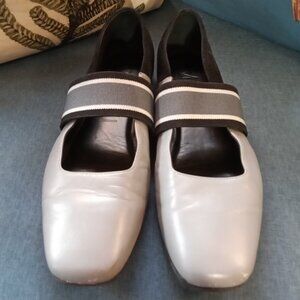 M. Gemi Ballare Sz 8.5/39 gray black Mary Jane's flats stretchy strap - scuffs